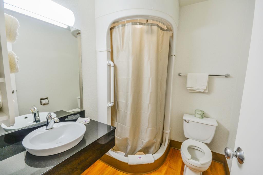 Motel 6-Huntsville, Tx Екстер'єр фото