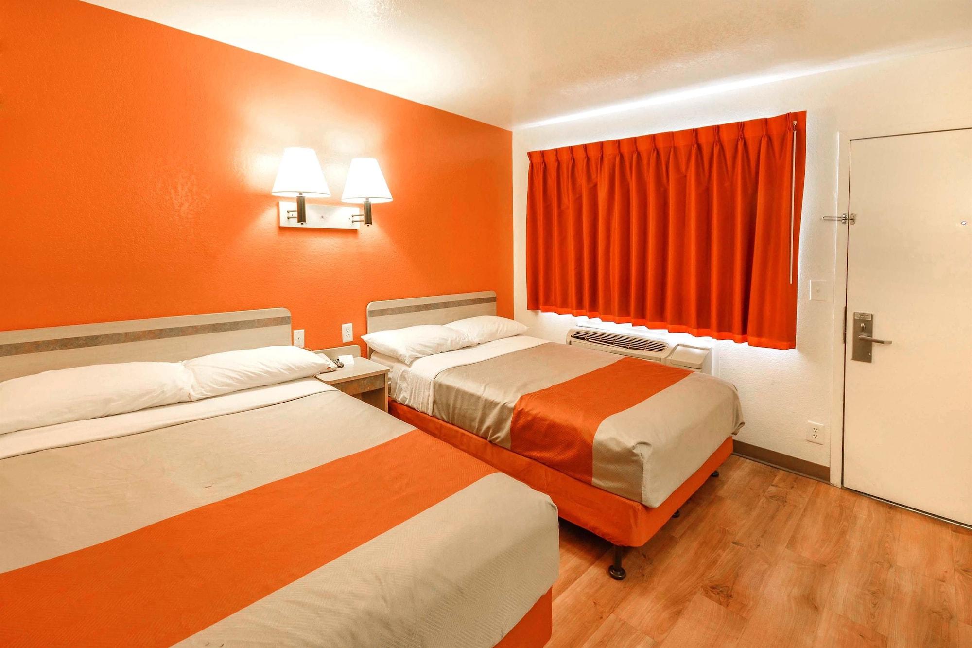 Motel 6-Huntsville, Tx Екстер'єр фото