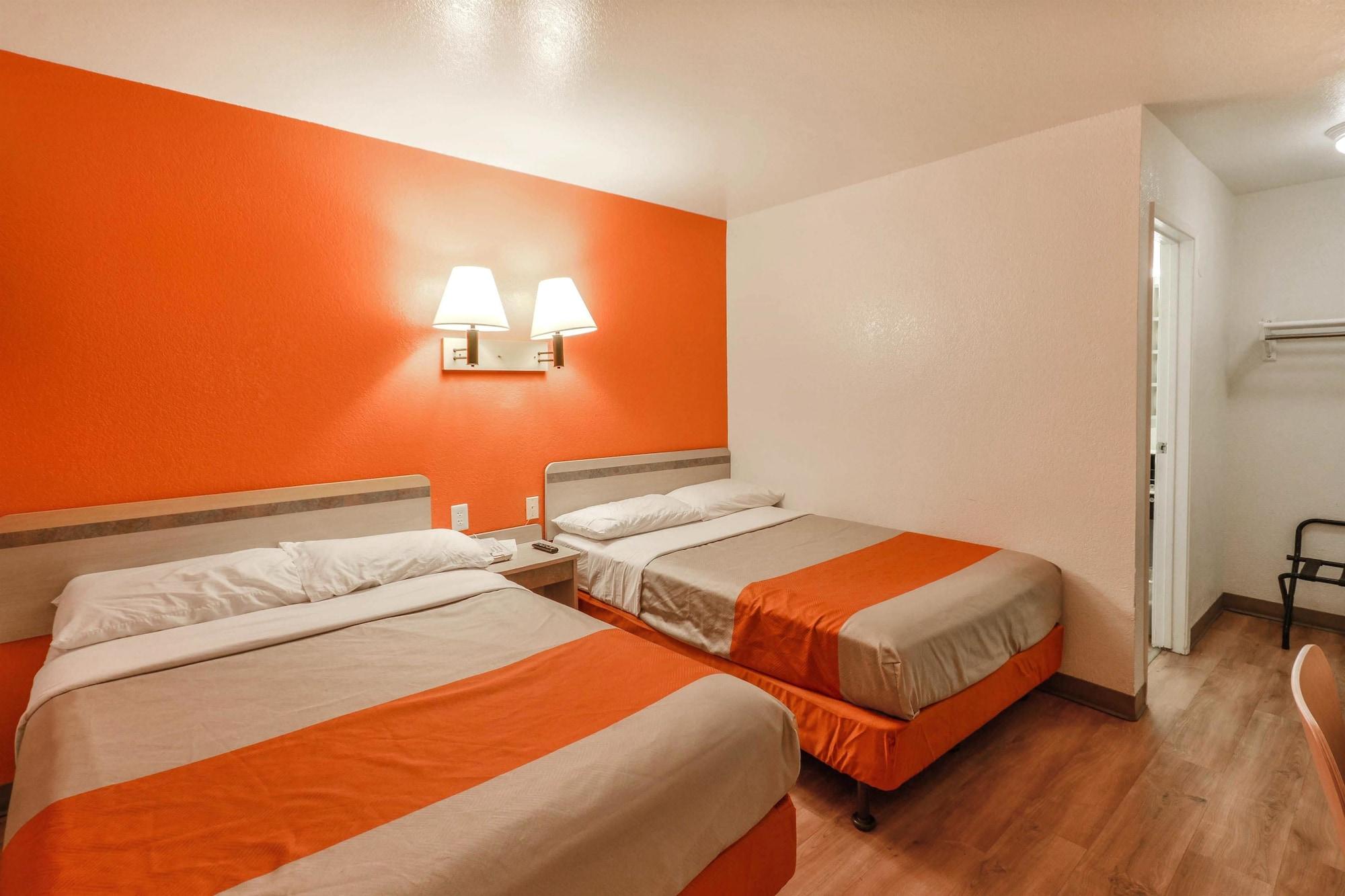 Motel 6-Huntsville, Tx Екстер'єр фото