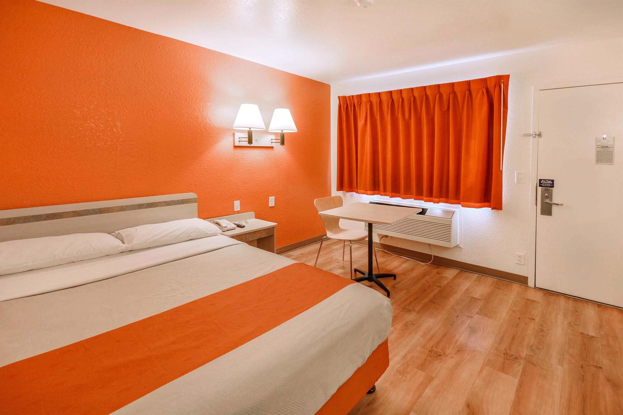 Motel 6-Huntsville, Tx Екстер'єр фото